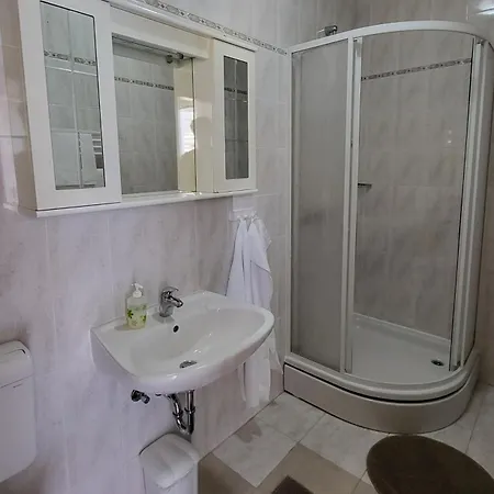 Appartement With Kitchenette Ac *