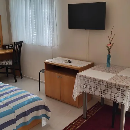 Appartement With Kitchenette Ac *
