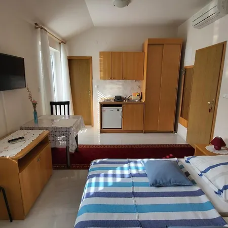 Appartement With Kitchenette Ac